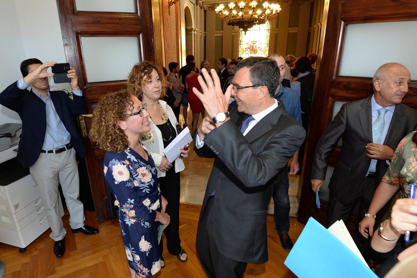 José Ballesta toma posesión de la alcaldía de la ciudad de Murcia. 