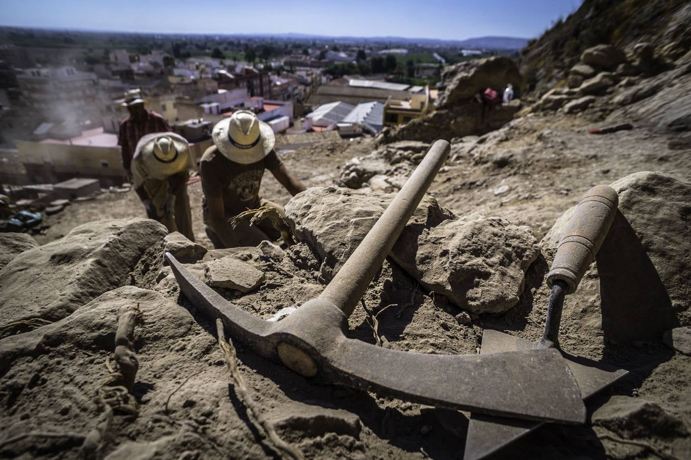 Excavación arqueológica en la Ladera del Castillo de Callosa del Segura