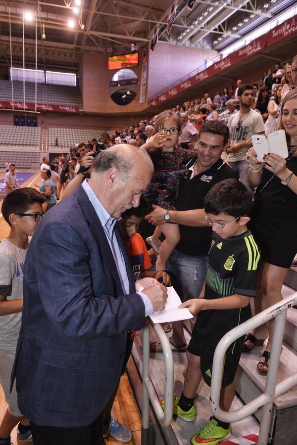 Assido homenajea a Vicente Del Bosque