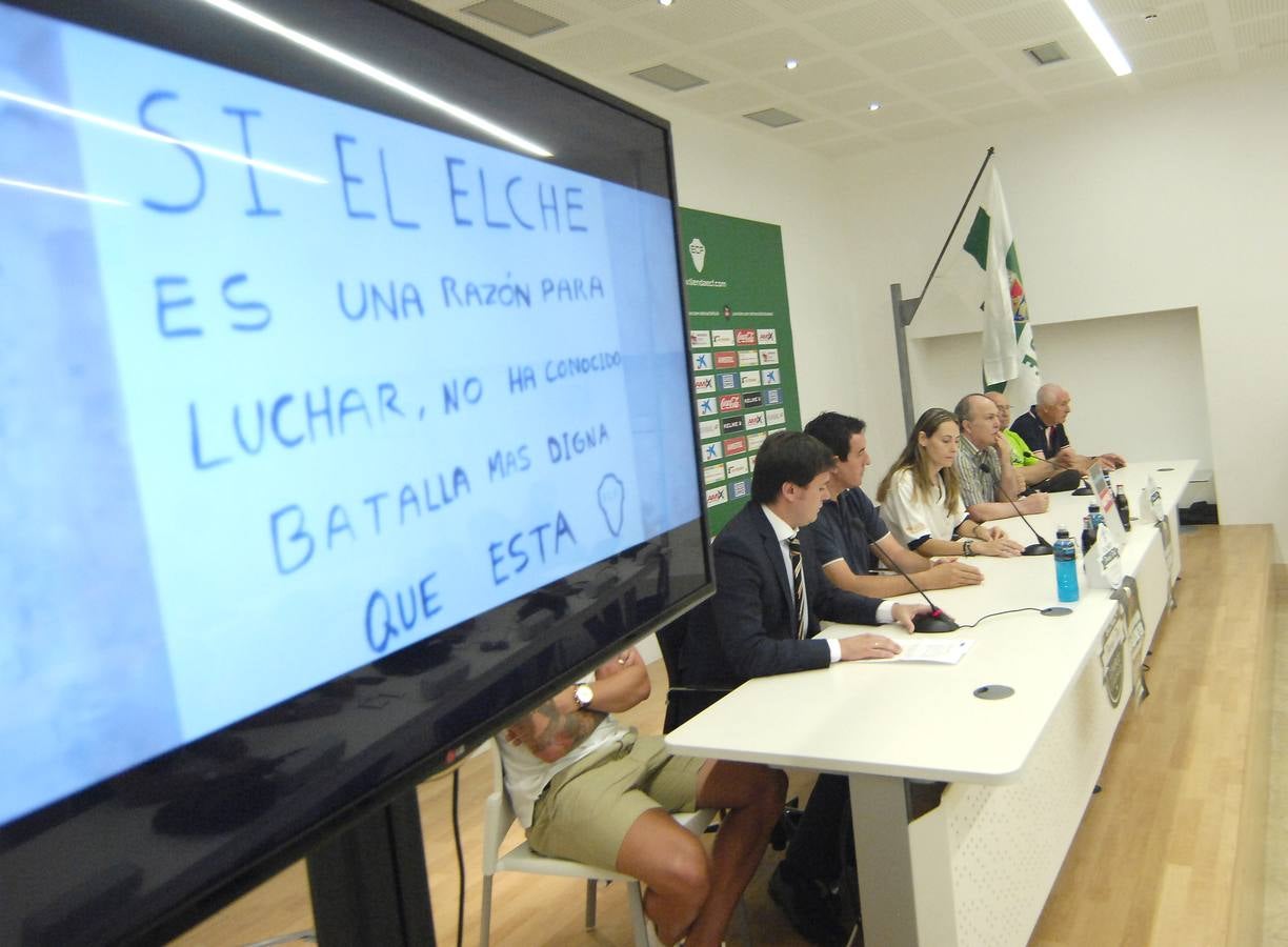 Presentación de la manifestación para reclamar que el Elche vuelva a Primera