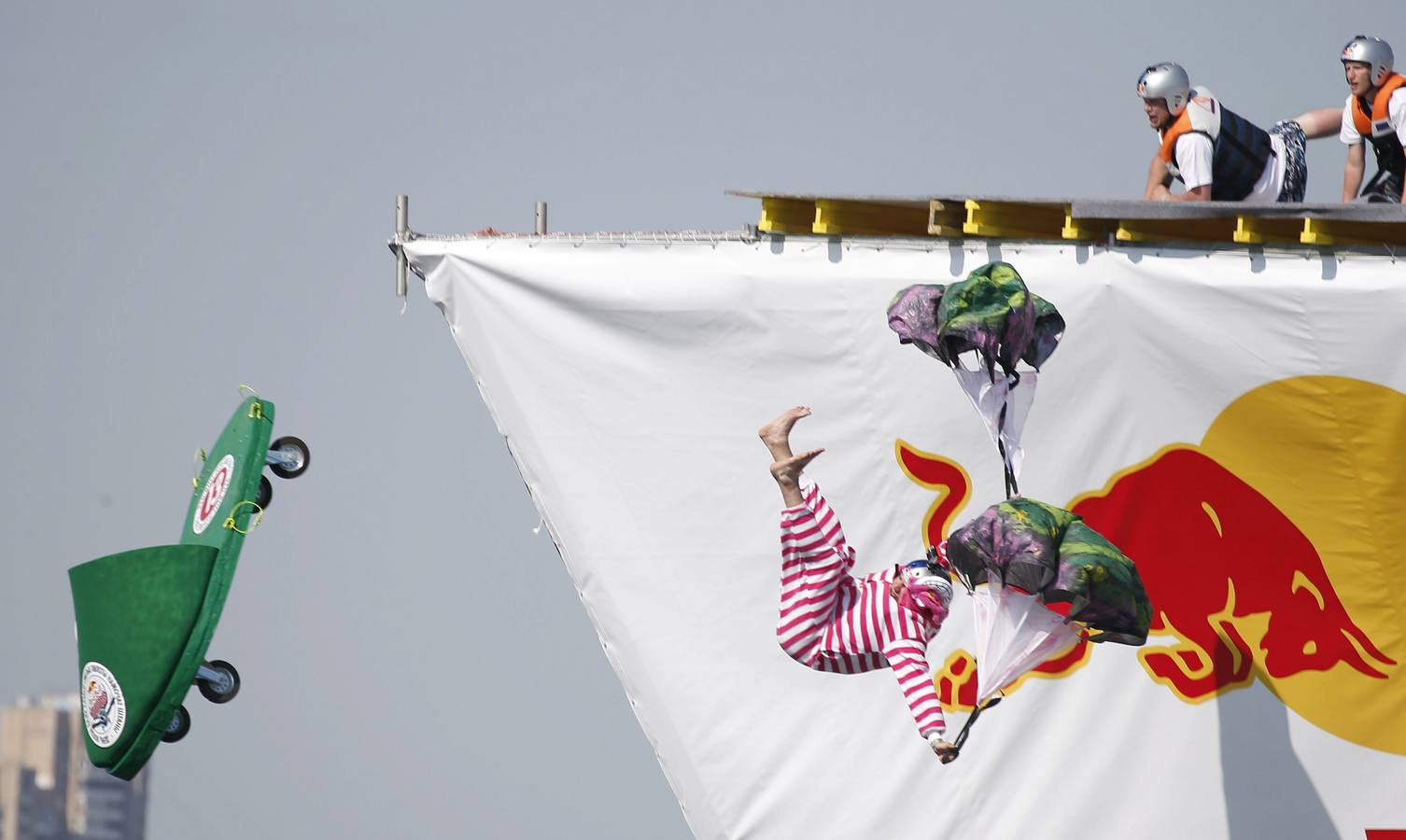 Los autos locos y tortazos de risa en Rusia