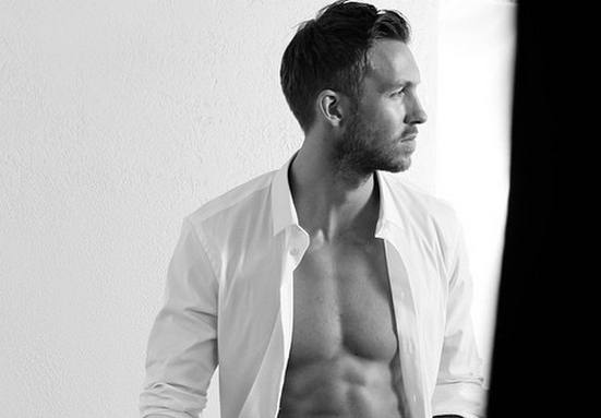 Calvin Harris se desnuda para Emporio Armani