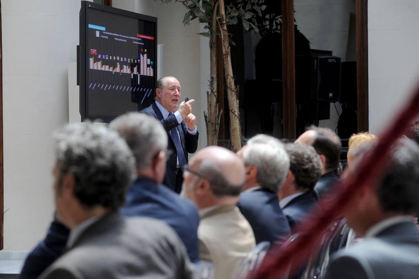 José María Gay de Liébana en el Foro Nueva Murcia