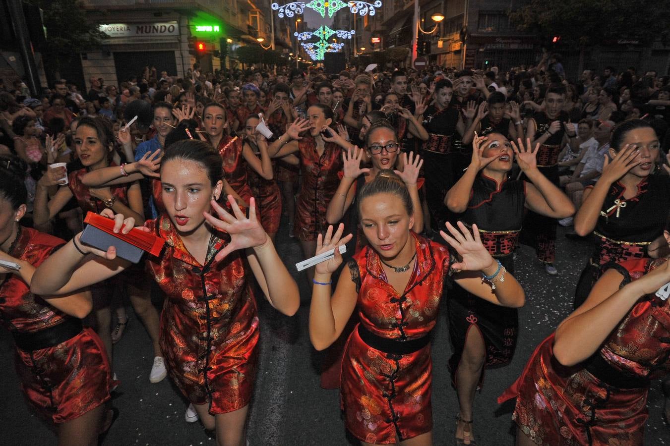 Desfile de la Gran Charanga en Elche