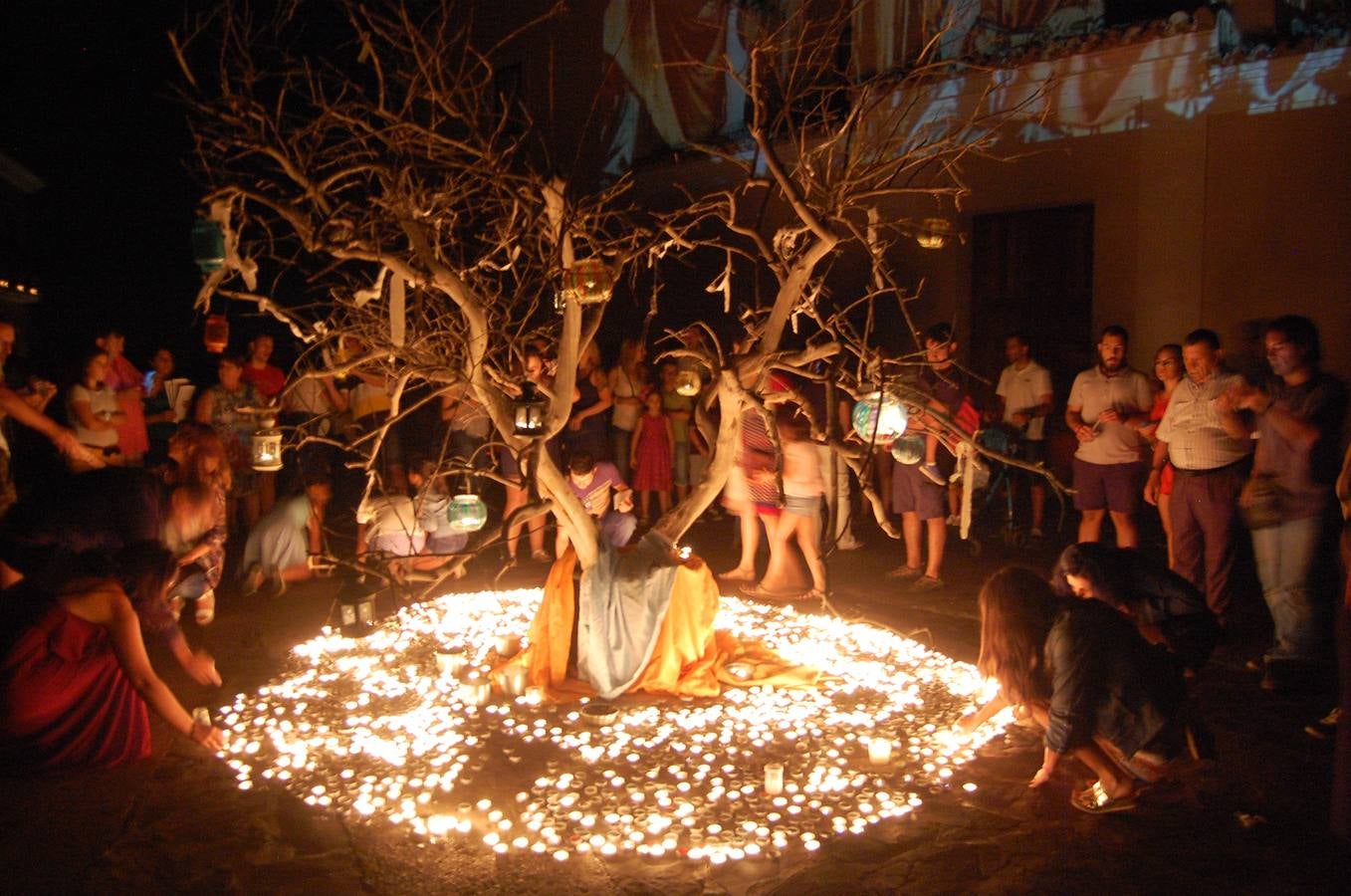 La noche en vela de Aledo acoge a 5.000 vecinos y visitantes