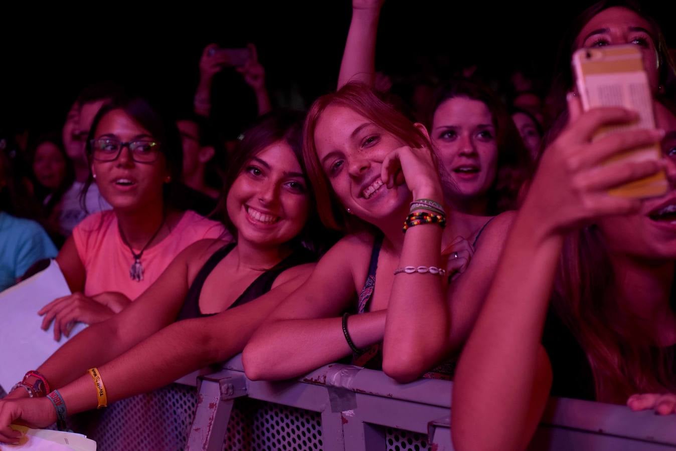 Pablo Alborán congrega a miles de fans en Murcia