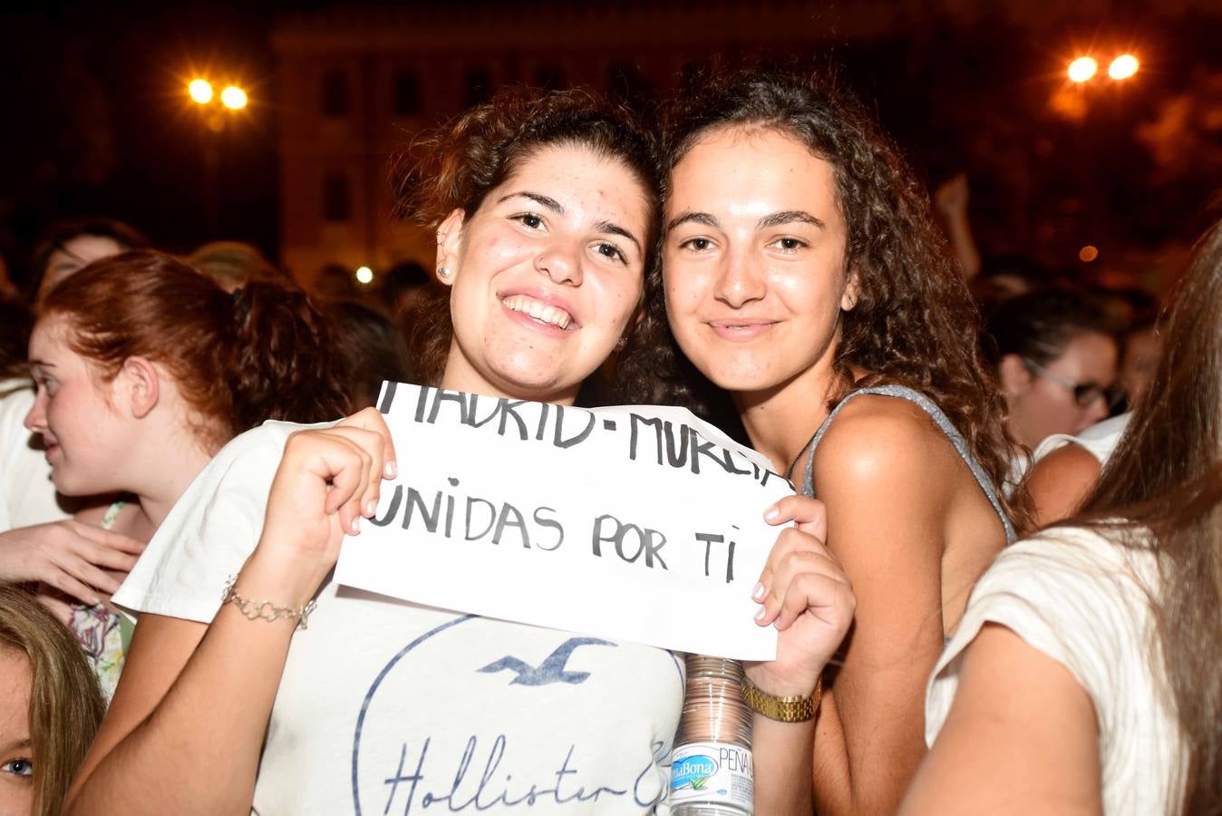 Pablo Alborán congrega a miles de fans en Murcia
