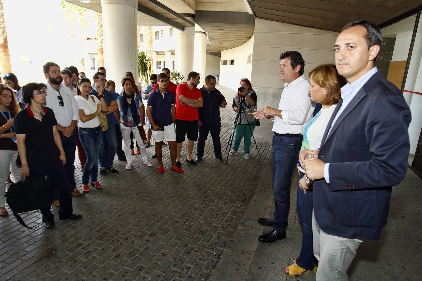 Císcar, Isabel Bonig y César Sánchez en la clausura de la Convención Provincial del PPCV en Alicante