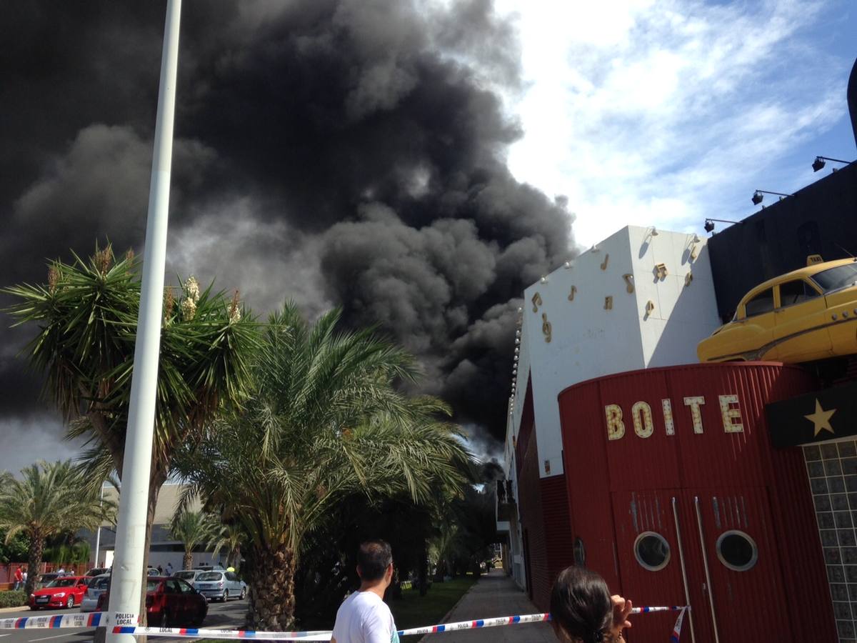 La chispa de una radial pudo originar el incendio con un herido leve en Elche