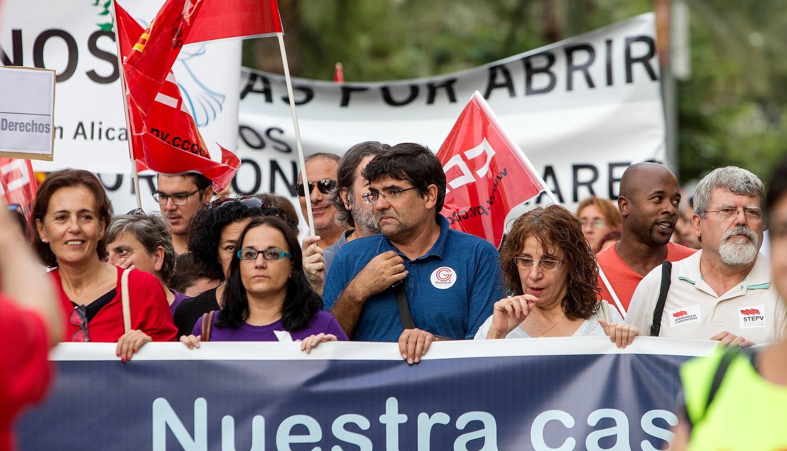 Los alicantinos salen a la calle para dar su apoyo al pueblo sirio