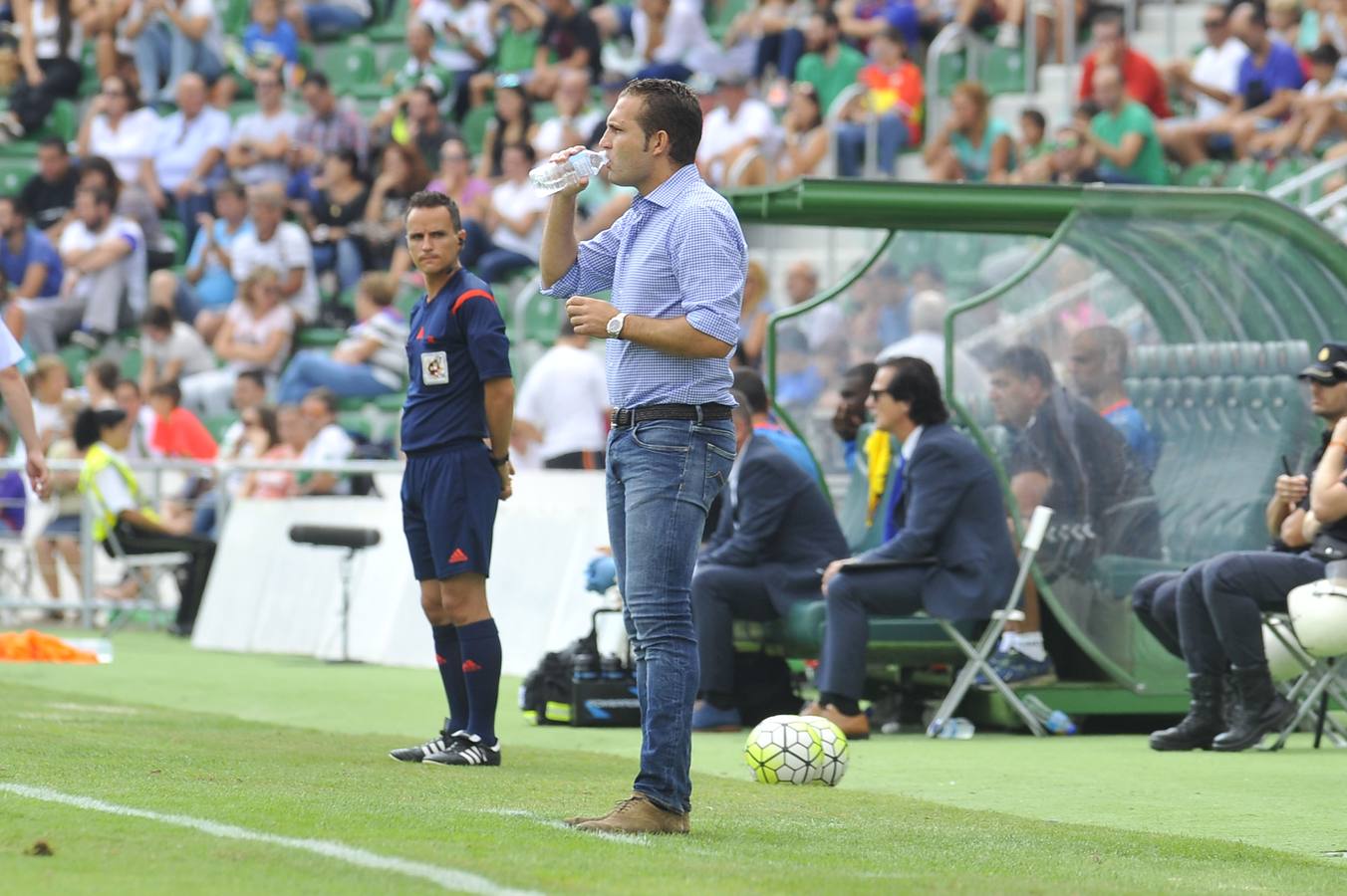 Partido entre el Elche y el Oviedo