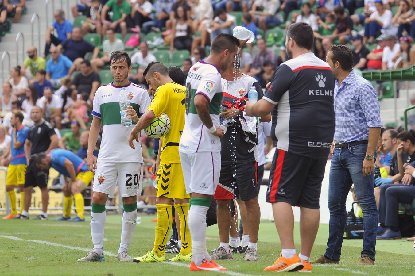 Partido entre el Elche y el Oviedo