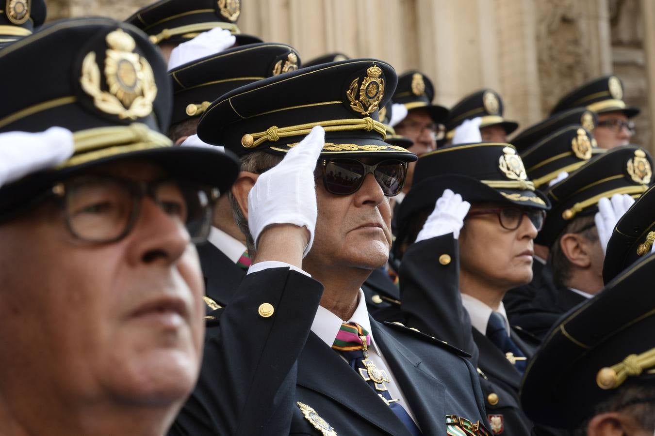 El ministro Fernández Díaz preside el acto central del Día de la Policía