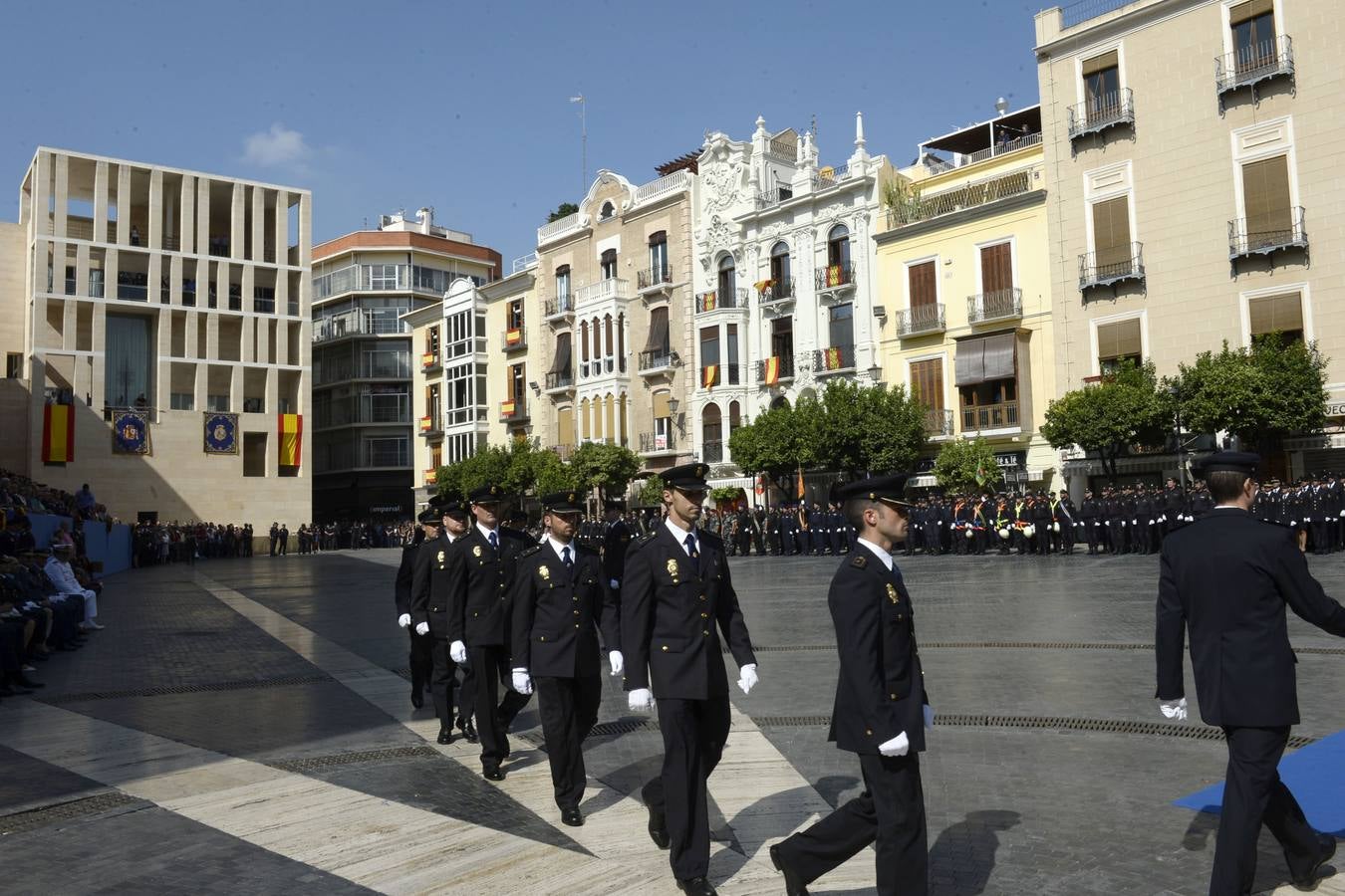 El ministro Fernández Díaz preside el acto central del Día de la Policía