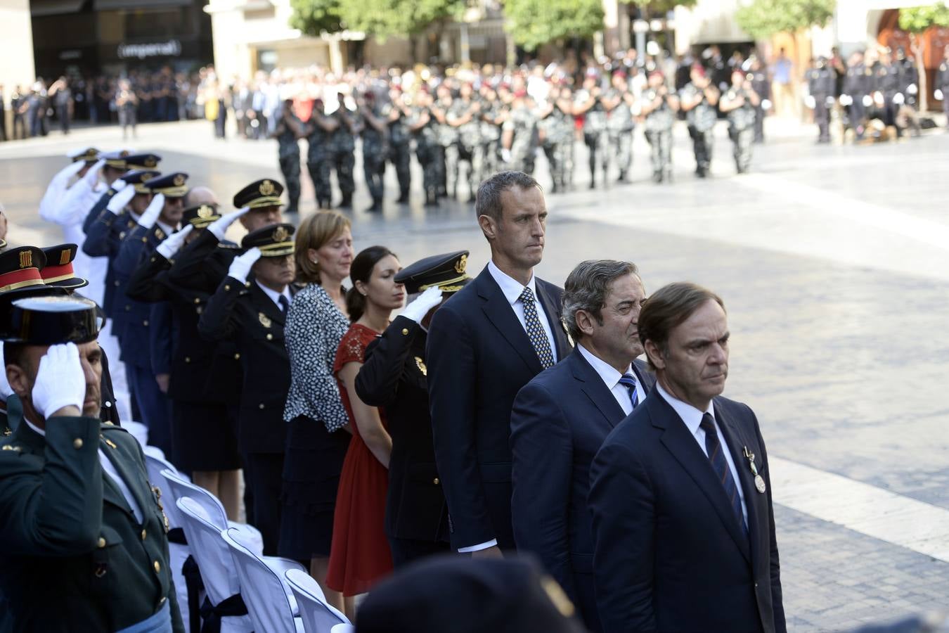 El ministro Fernández Díaz preside el acto central del Día de la Policía