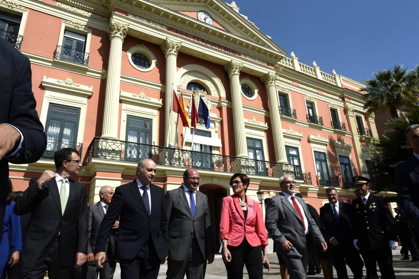 El ministro Fernández Díaz preside el acto central del Día de la Policía