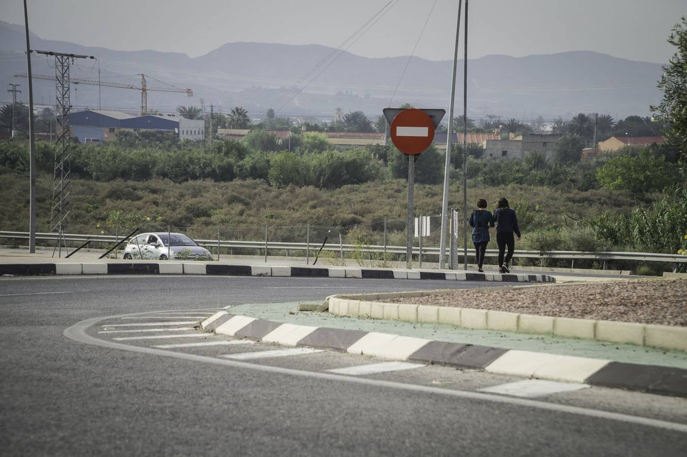 El PSOE reclama un paso de peatones en la N-340 a la altura del cementerio