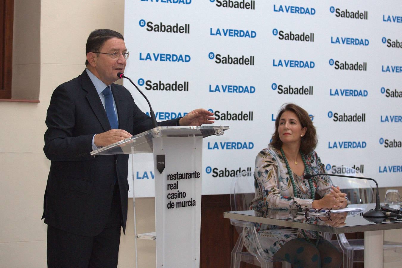 El secretario de la Organización Mundial del Turismo analiza los retos del sector en el Foro La Verdad-Sabadell