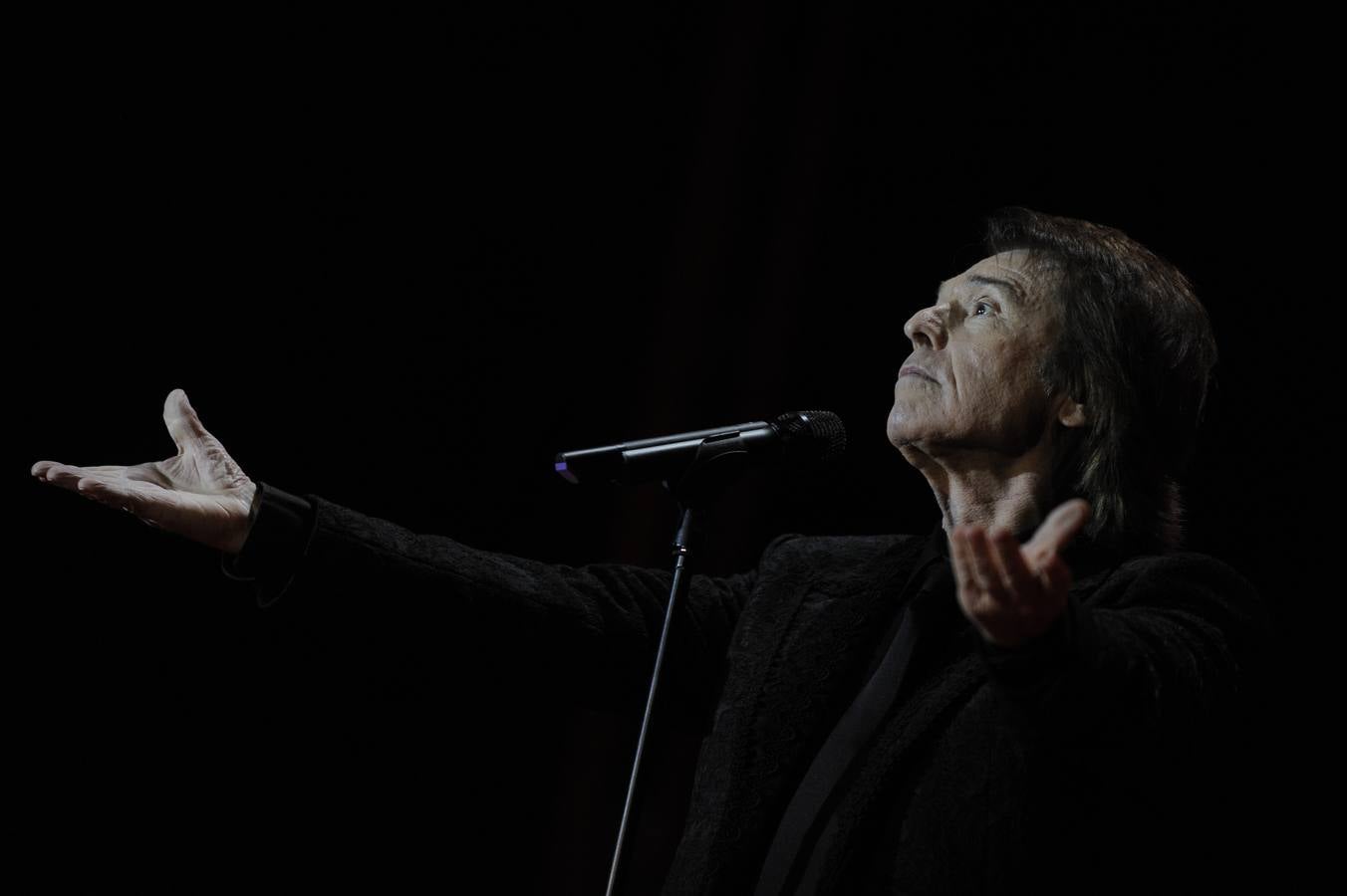 Raphael suena a orquesta