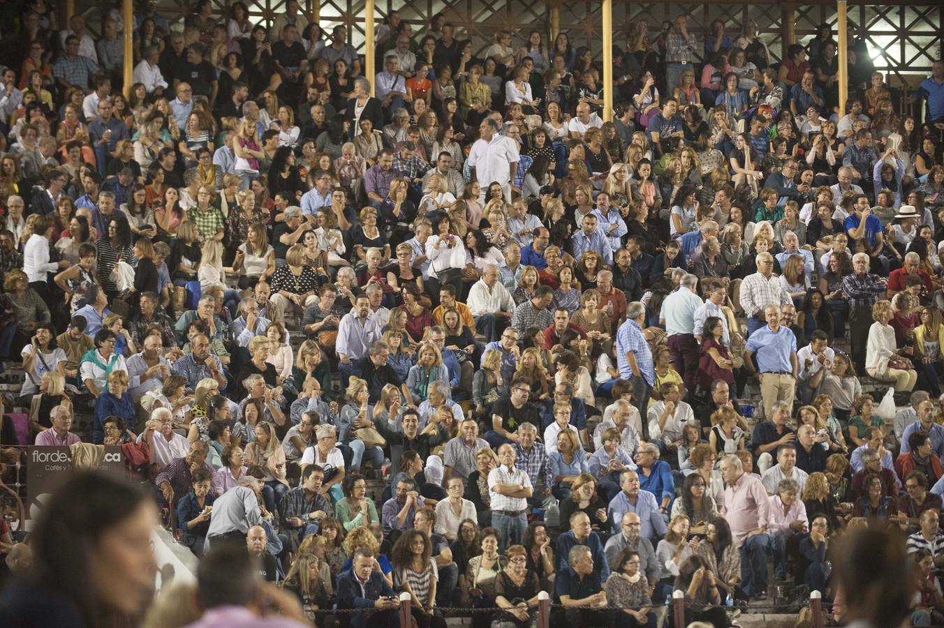 Raphael suena a orquesta