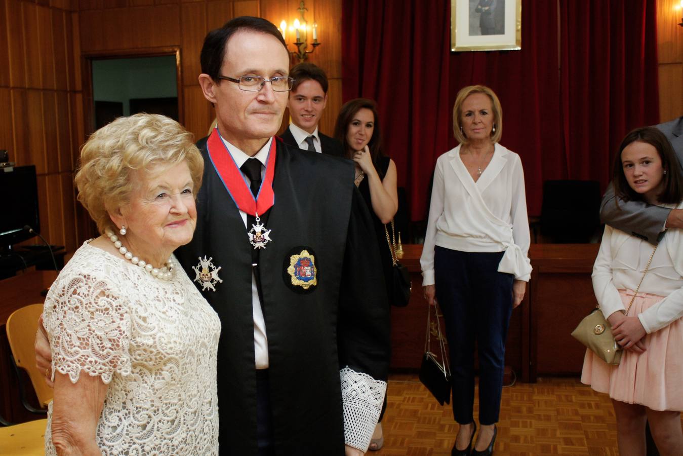 José Luis Díaz Manzanera recibe la Cruz de la Orden de San Raimundo de Peñafort