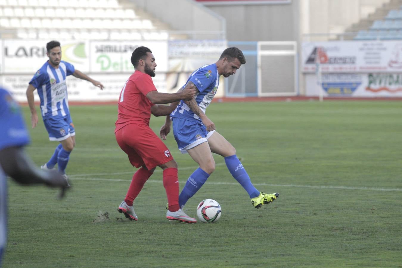 El fútbol no fue justo con La Hoya (0-0)