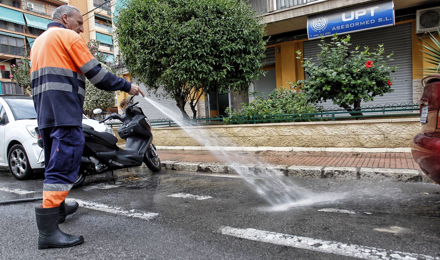 Limpieza en en barrio Gran Vía Sur