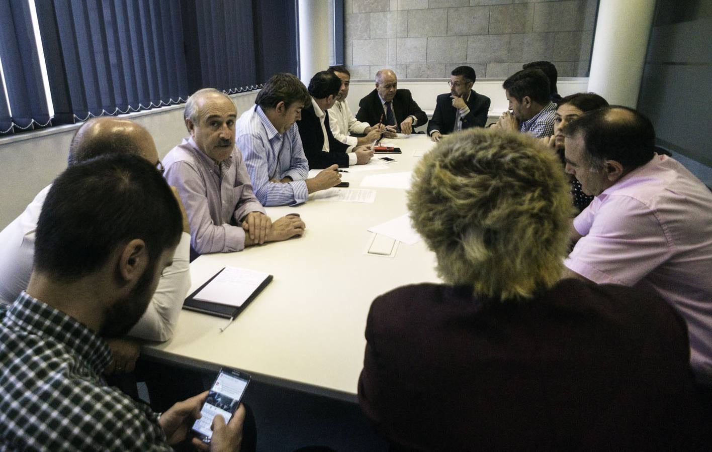 Los socialistas piden a Agricultura incrementar las ayudas para regar con agua desalinizada