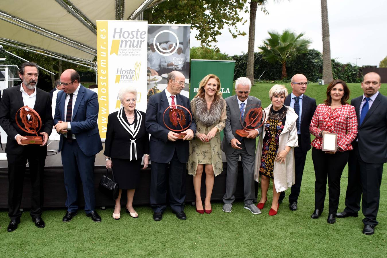 Hostemur entrega sus premios