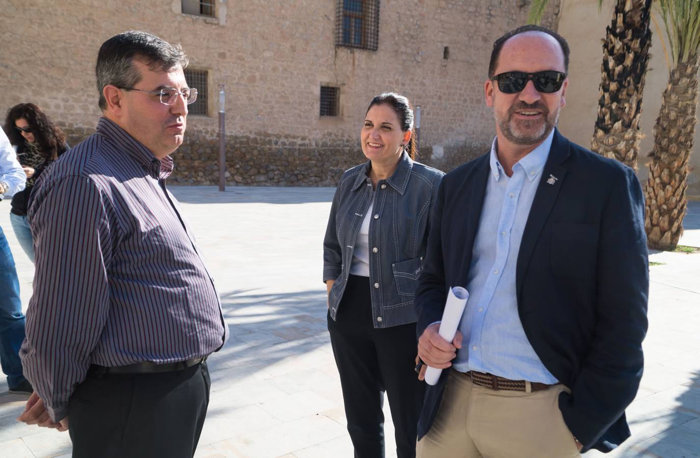 La Fundación Miguel Hernández no quiere que se haga política de él