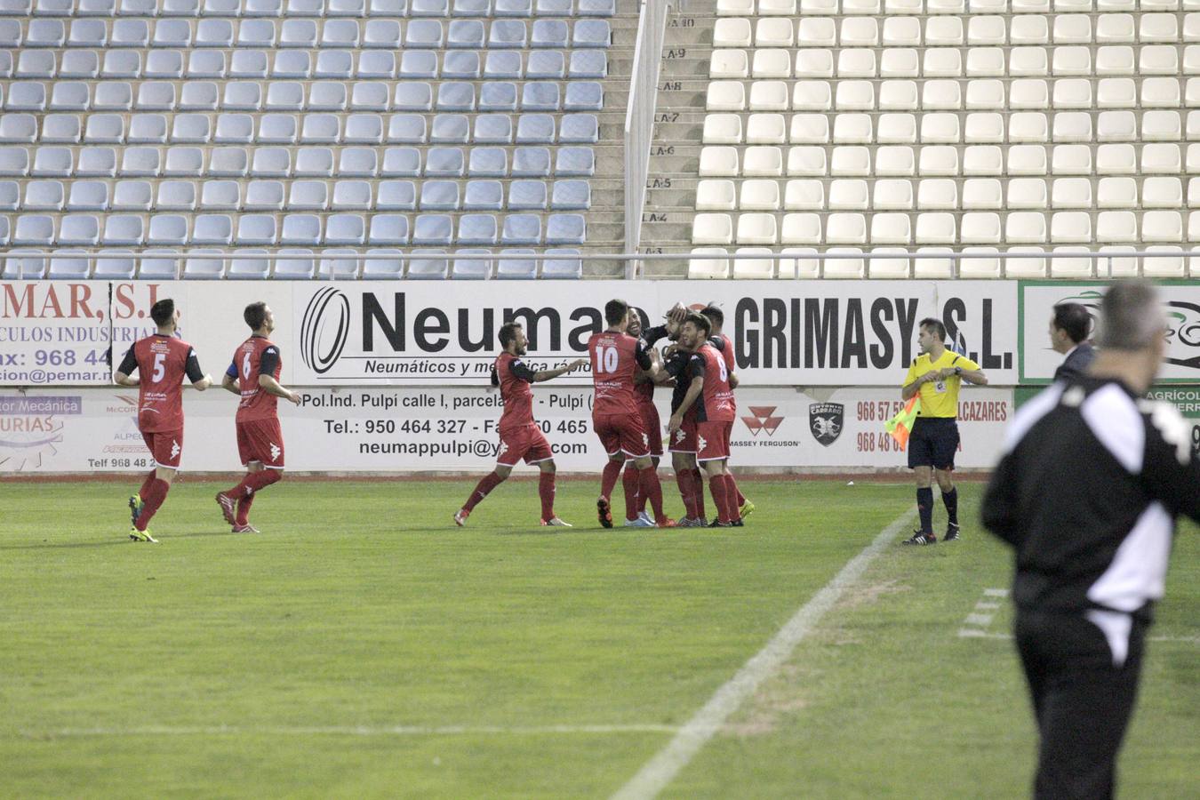 Imágenes del partido La Hoya Lorca-Mérida