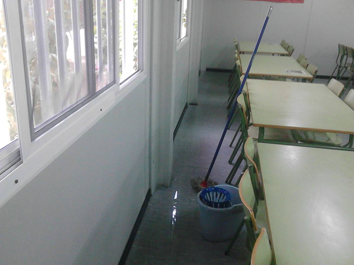 El CEIP Playas de Orihuela y la Rambla Salada de Albatera totalmente inundados