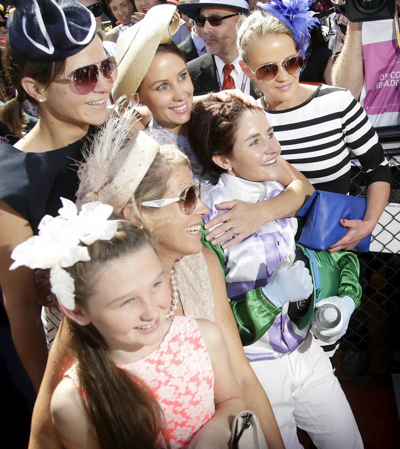 Sombreros frente a caballos