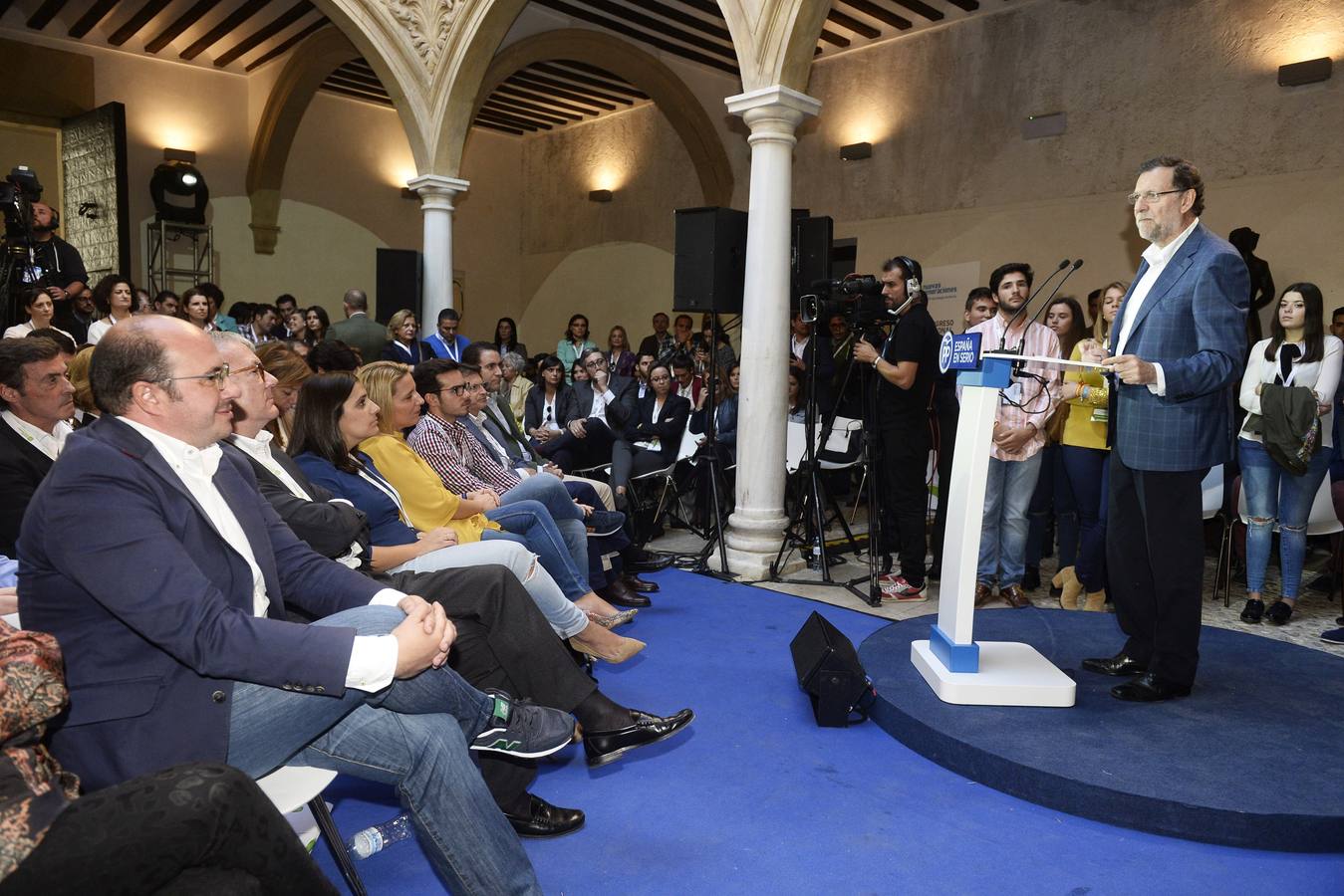 Rajoy clausura el congreso de Nuevas Generaciones en Lorca