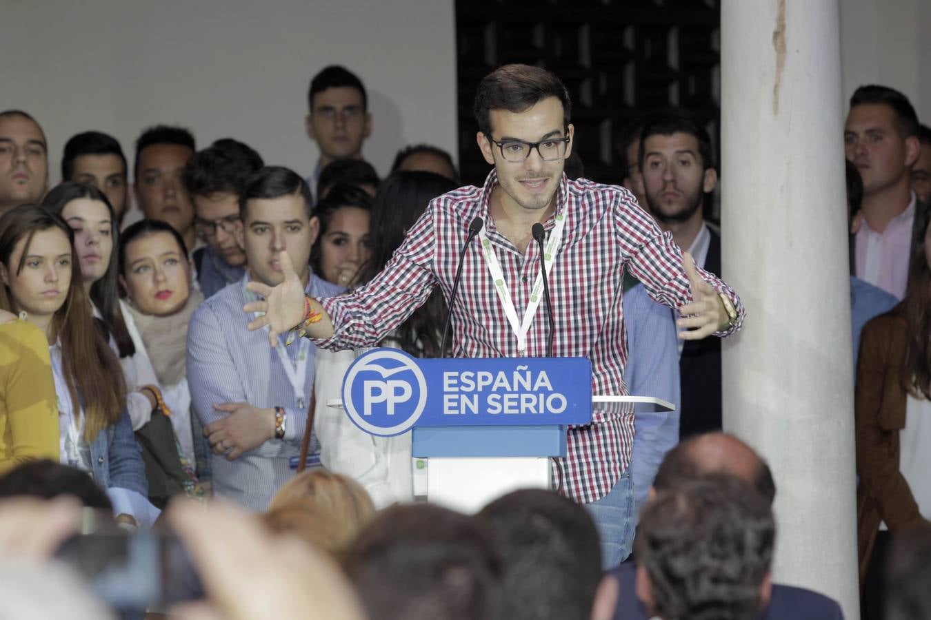 Rajoy clausura el congreso de Nuevas Generaciones en Lorca