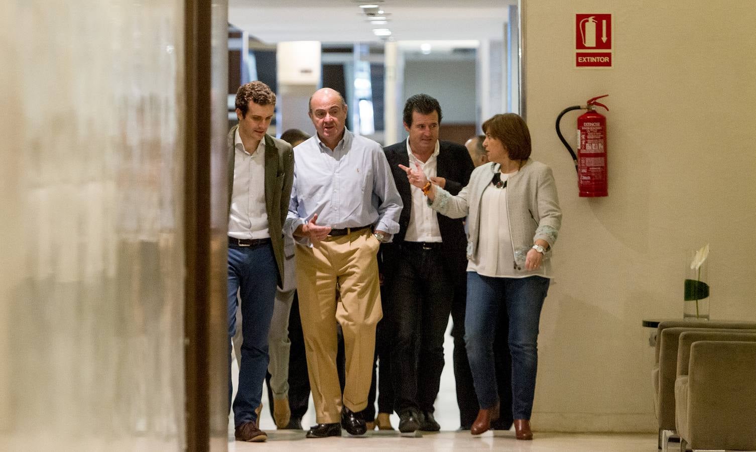 De Guindos confirma en Alicante que Rajoy abordará tra las elecciones la reforma de la financiación