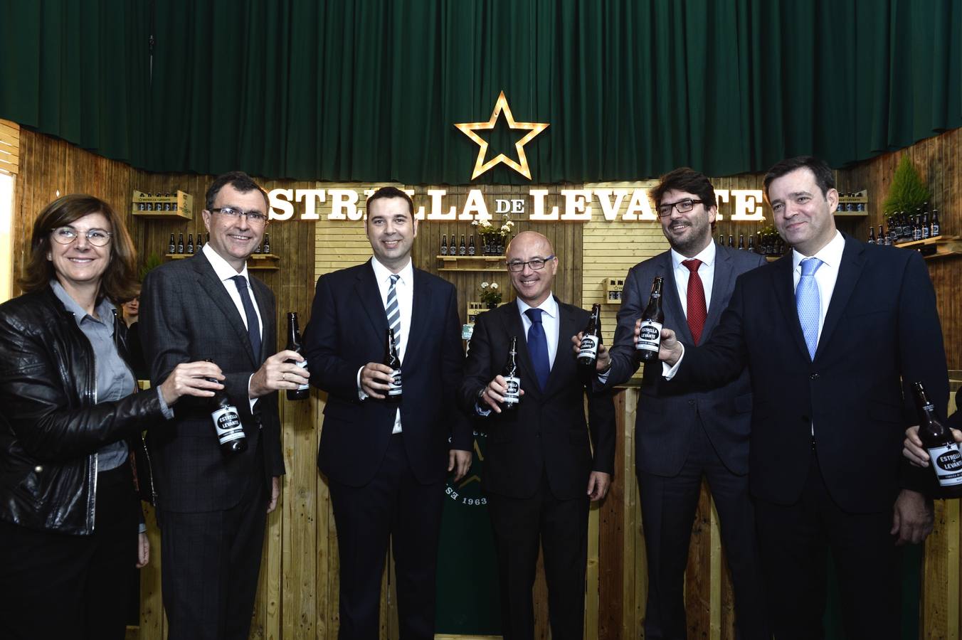 Apertura por todo lo alto