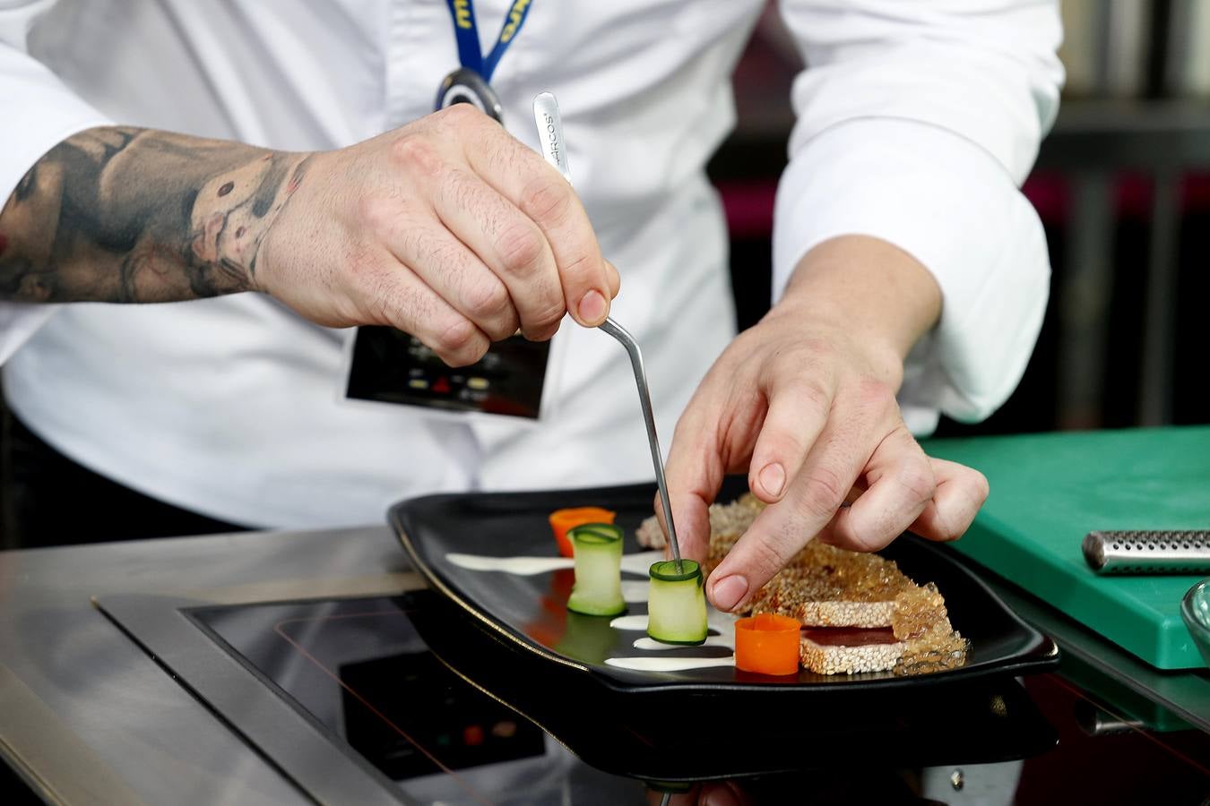 Apertura por todo lo alto