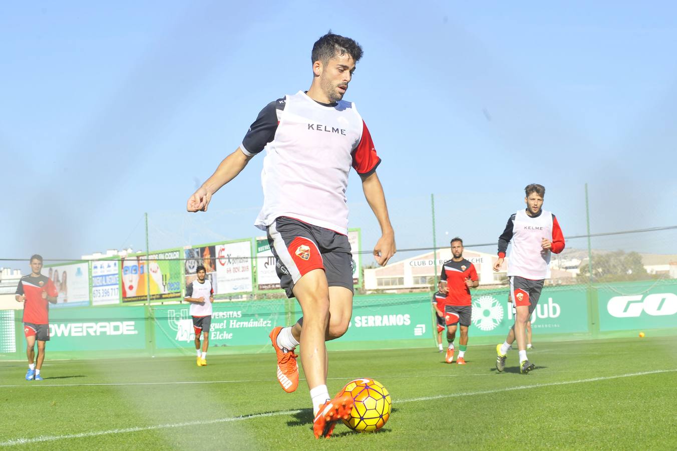 El Elche vuelve a los entrenamientos