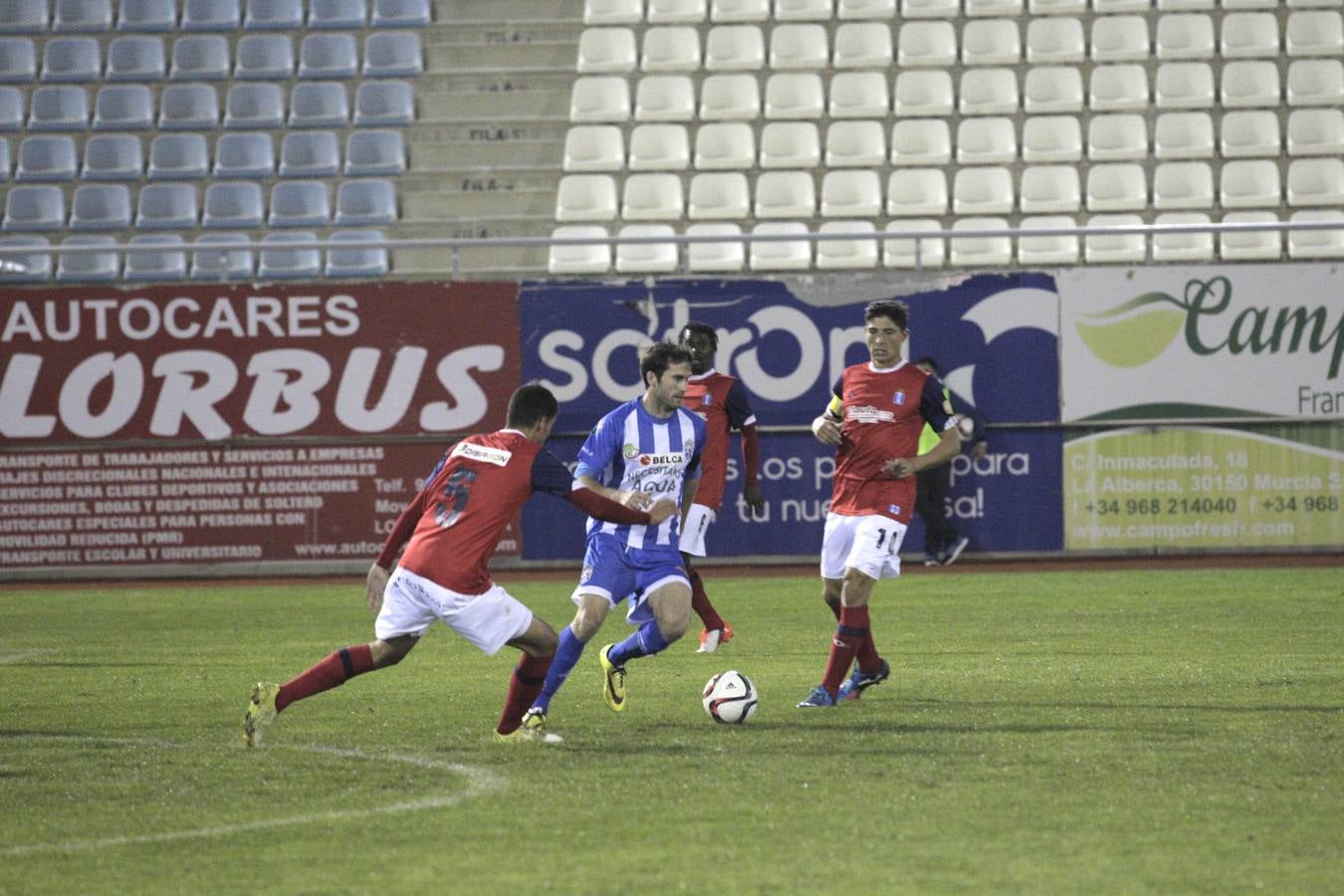 La Hoya no levanta el pie ante el Recre (2-1)