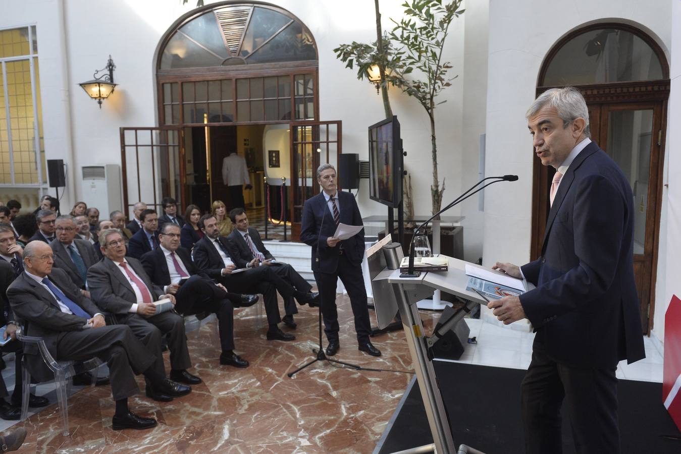 Luis Garicano, en el Foro Nueva Murcia: «Ciudadanos va camino hacia la victoria»