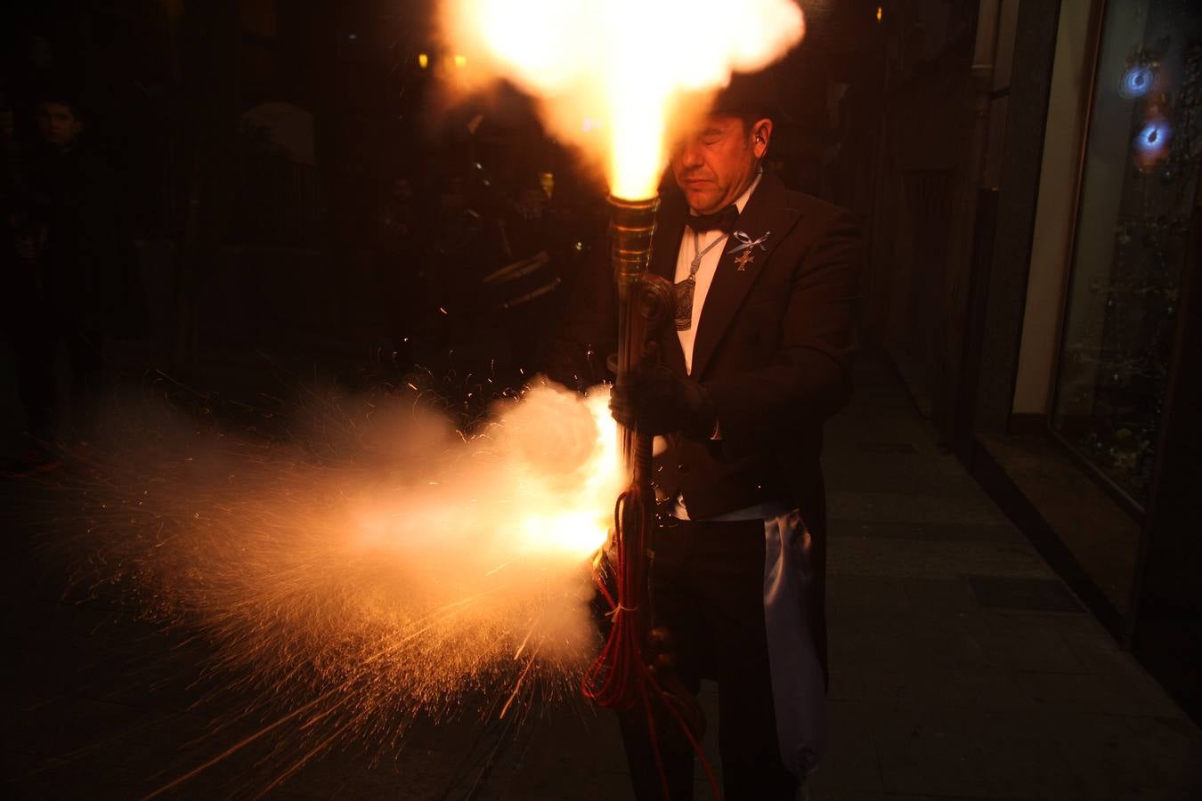 La Patrona de los yeclanos llena de fervor la ciudad