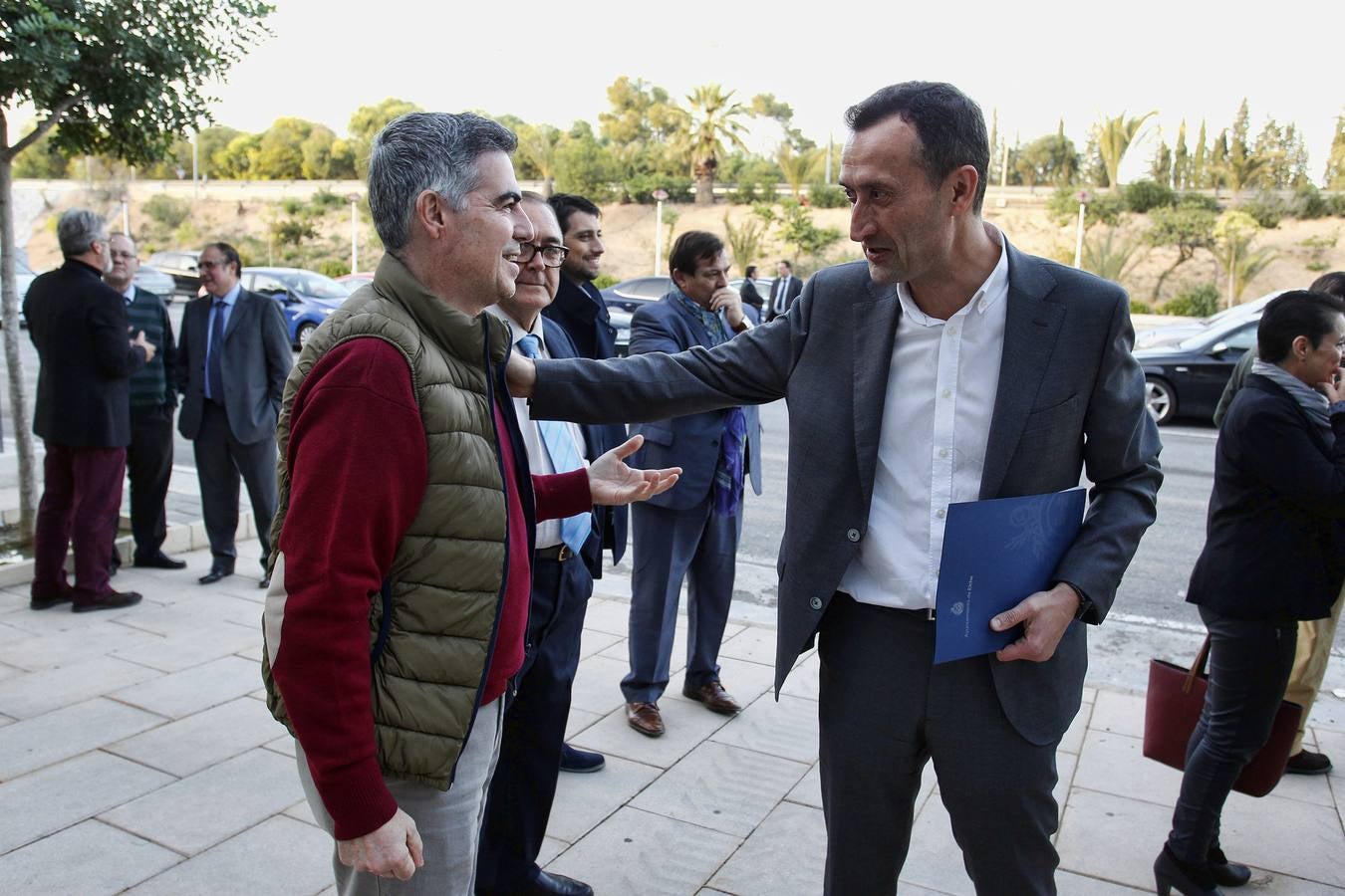 Reunión para abordar la situación actual de IFA y su viabilidad