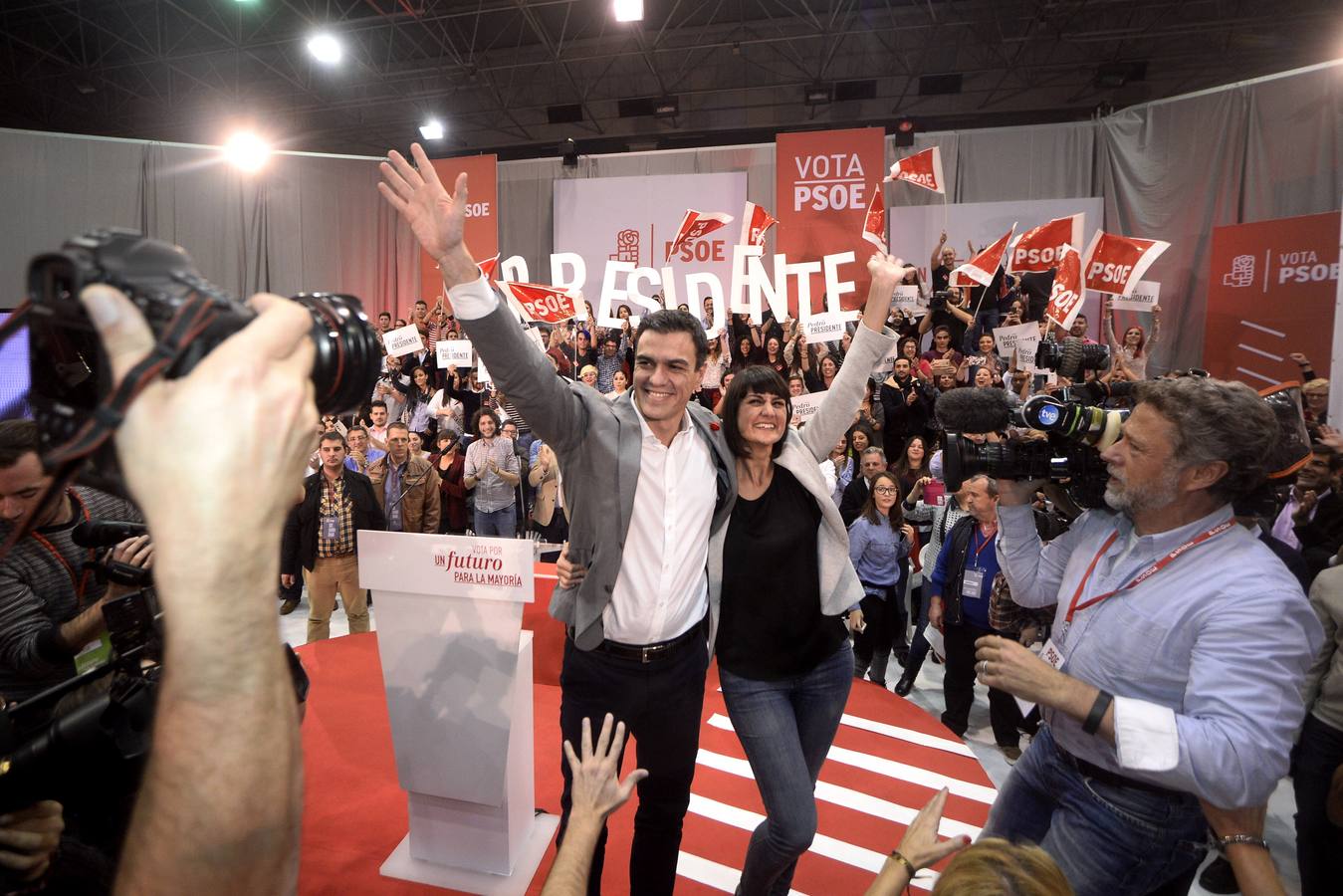 Pedro Sánchez, en Murcia: «En lo único que no ha recortado el PP es en corrupción»