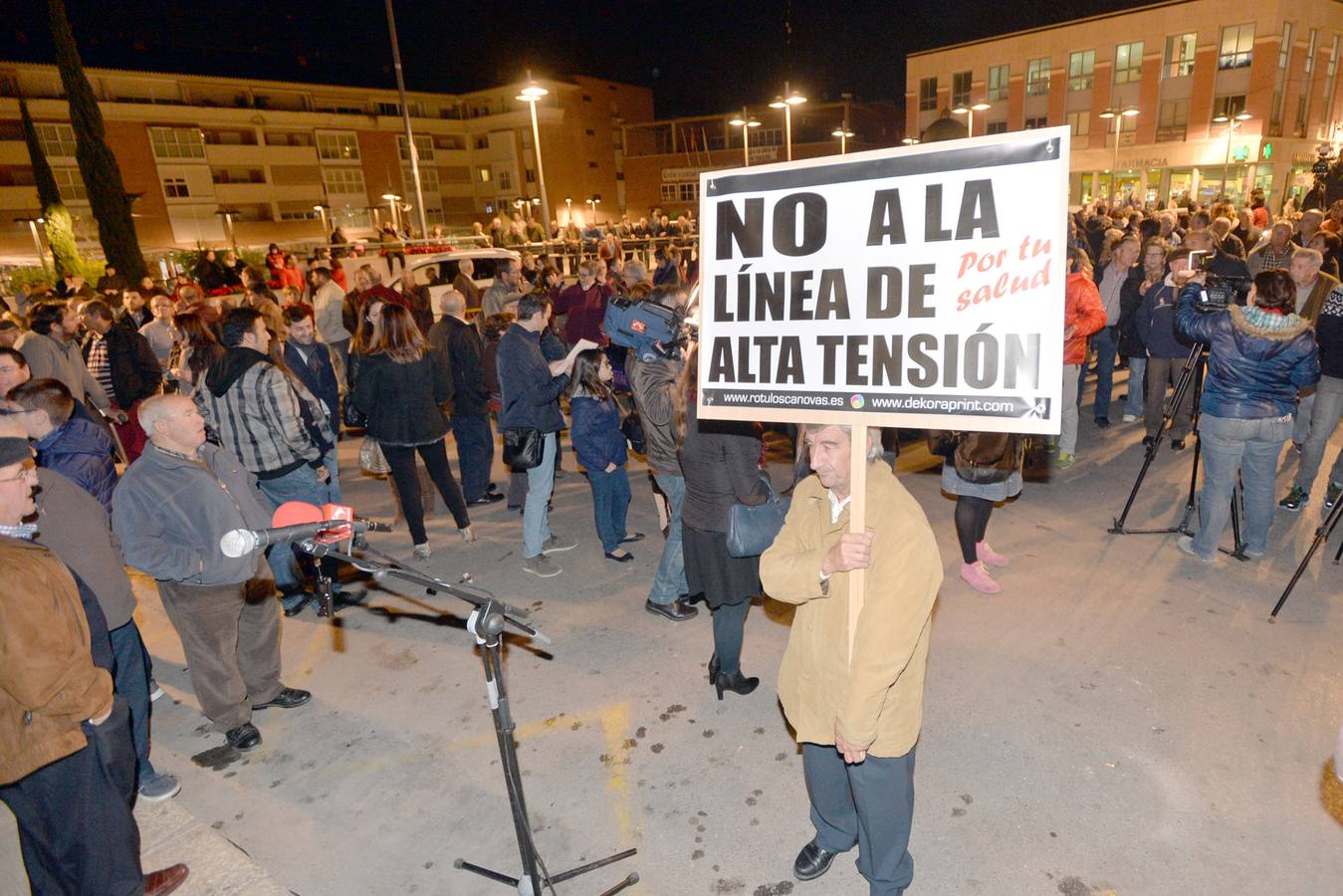 Totana contra la línea de alta tensión