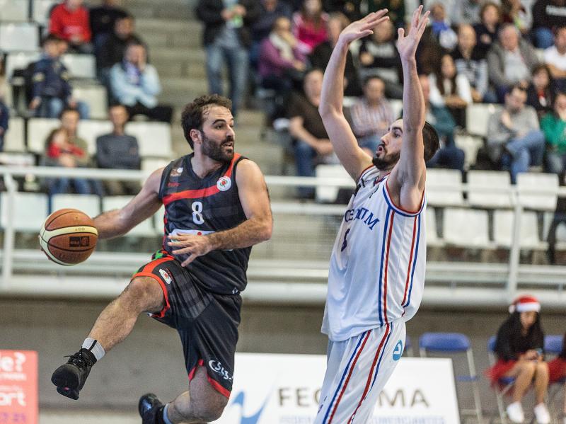 Las mejores imágenes del Lucentum-Covirán Granada (71 -65)