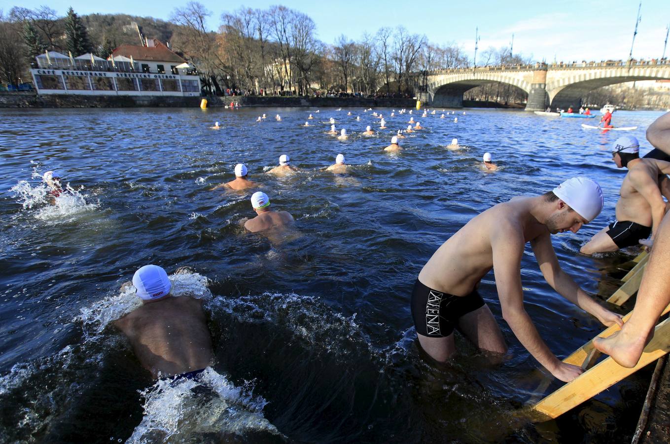 Chapuzón navideño... y helado