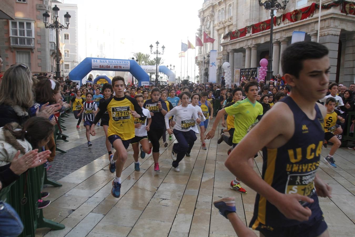 Alevines e infantiles a la carrera en Cartagena