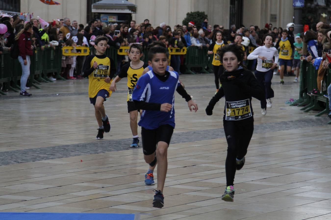 Alevines e infantiles a la carrera en Cartagena