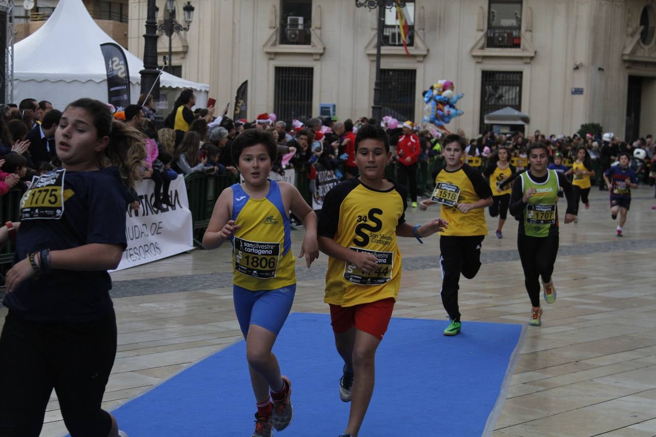 Alevines e infantiles a la carrera en Cartagena